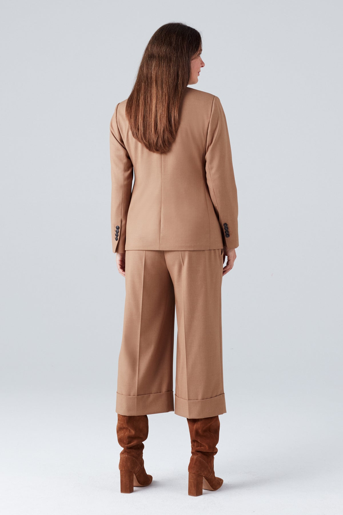 CROPPED MODERN TROUSERS IN CAMEL