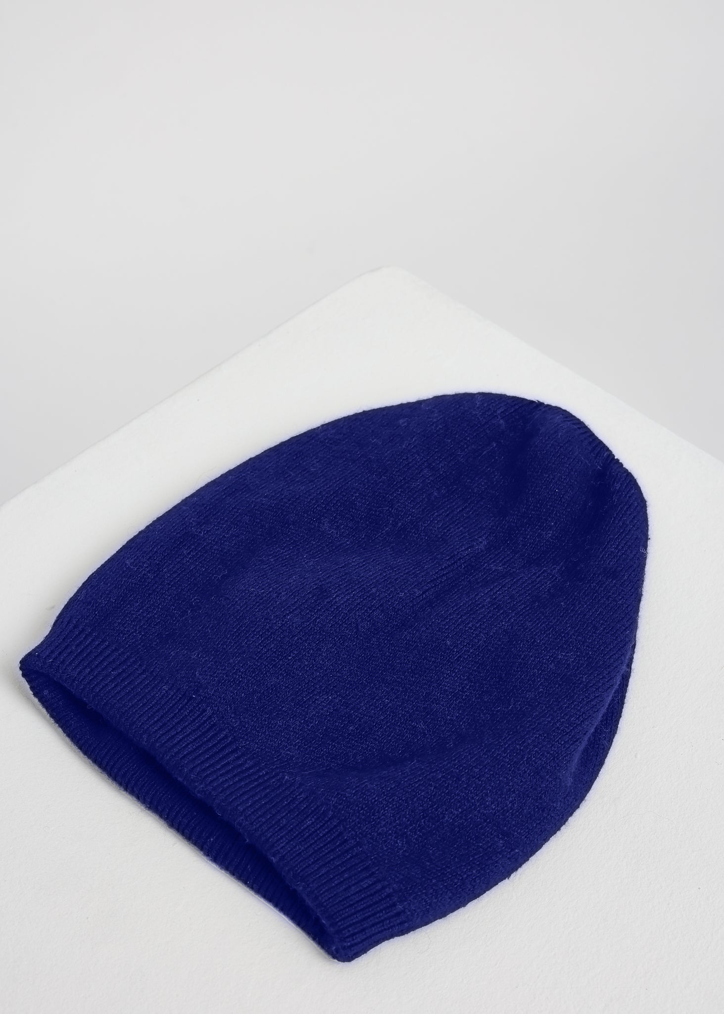 KNITTED HAT BLUEBERRY